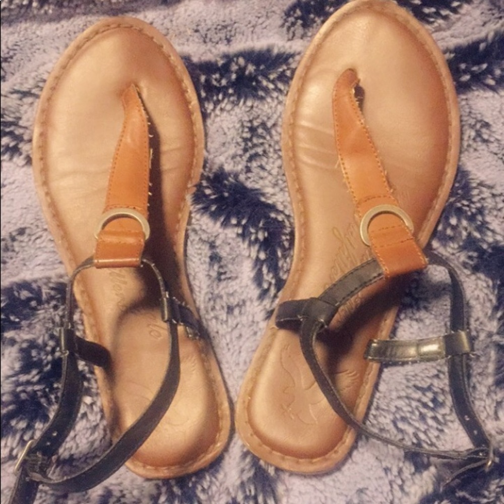 Size 6 thong flip flops